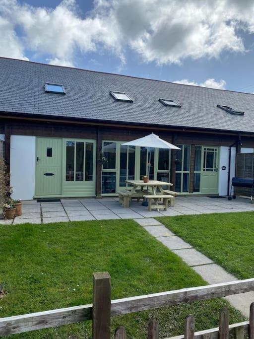 Woodland View At Hewish Mill Holiday home