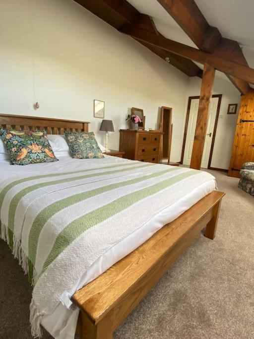 Holiday home Woodland View At Hewish Mill Bittadon