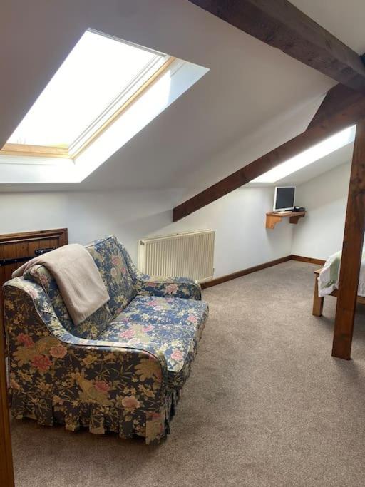 Woodland View At Hewish Mill Holiday home *