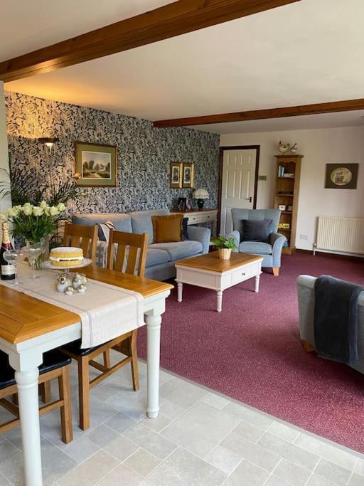 Woodland View At Hewish Mill Holiday home
